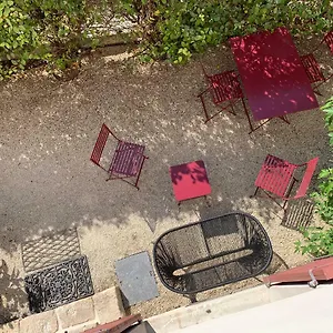 Les Cigales Hébergement de vacances LʼIsle-sur-la-Sorgue